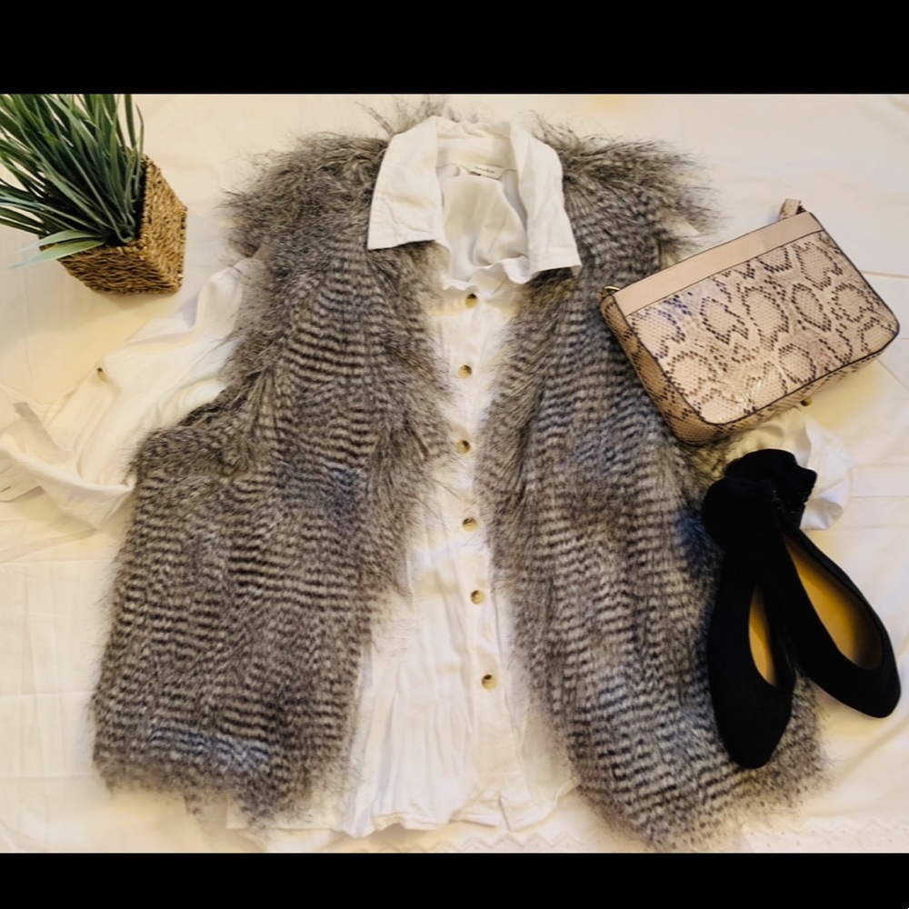 Hot kiss reversible faux fur vest
